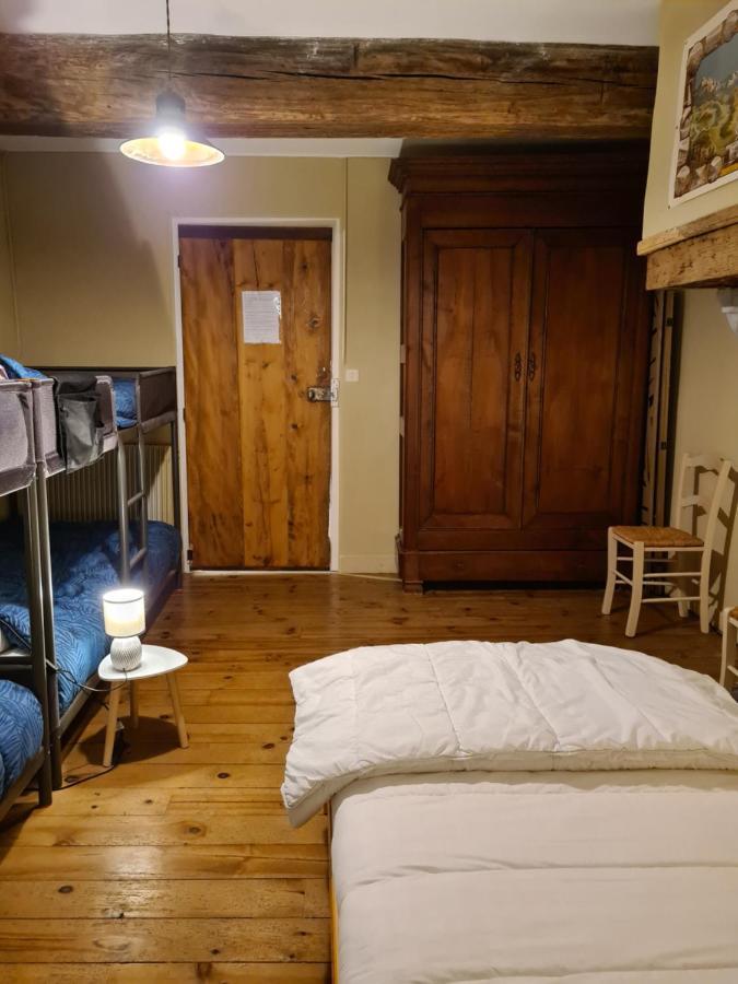 Gîte d'étape Le Couvent d'Ossau Louvie Juzon Extérieur photo