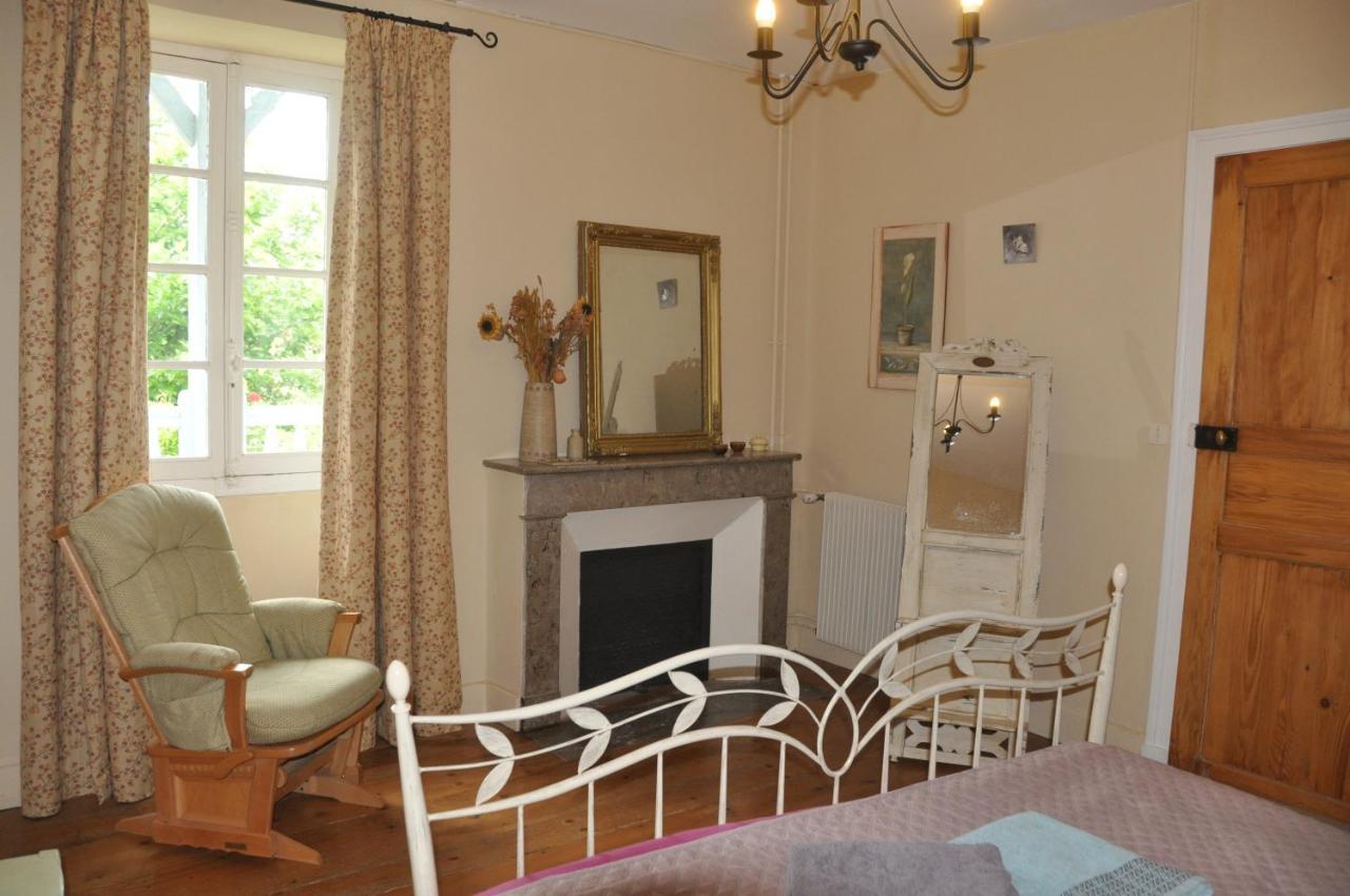 Gîte d'étape Le Couvent d'Ossau Louvie Juzon Extérieur photo