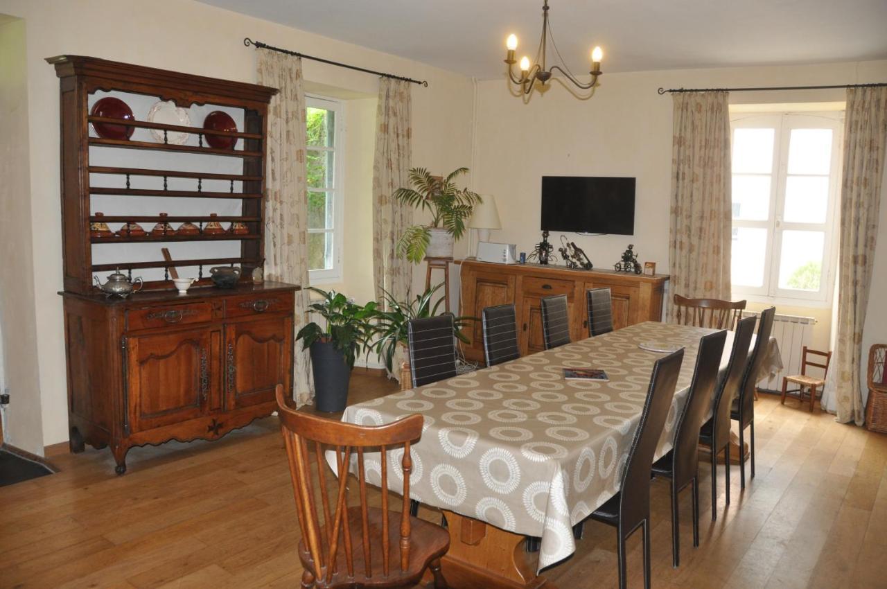 Gîte d'étape Le Couvent d'Ossau Louvie Juzon Extérieur photo